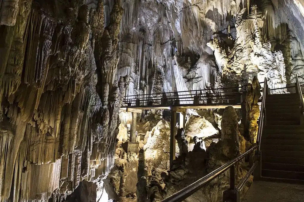 O que Fazer em Eldorado (SP): Explore 7 Atrações Imperdíveis